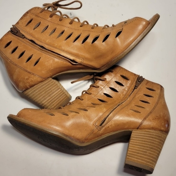 Paul Green Bali Brown Bootie Block Heel Lace Up Cut Out Detail US 9/UK 6.5 - Picture 6 of 10